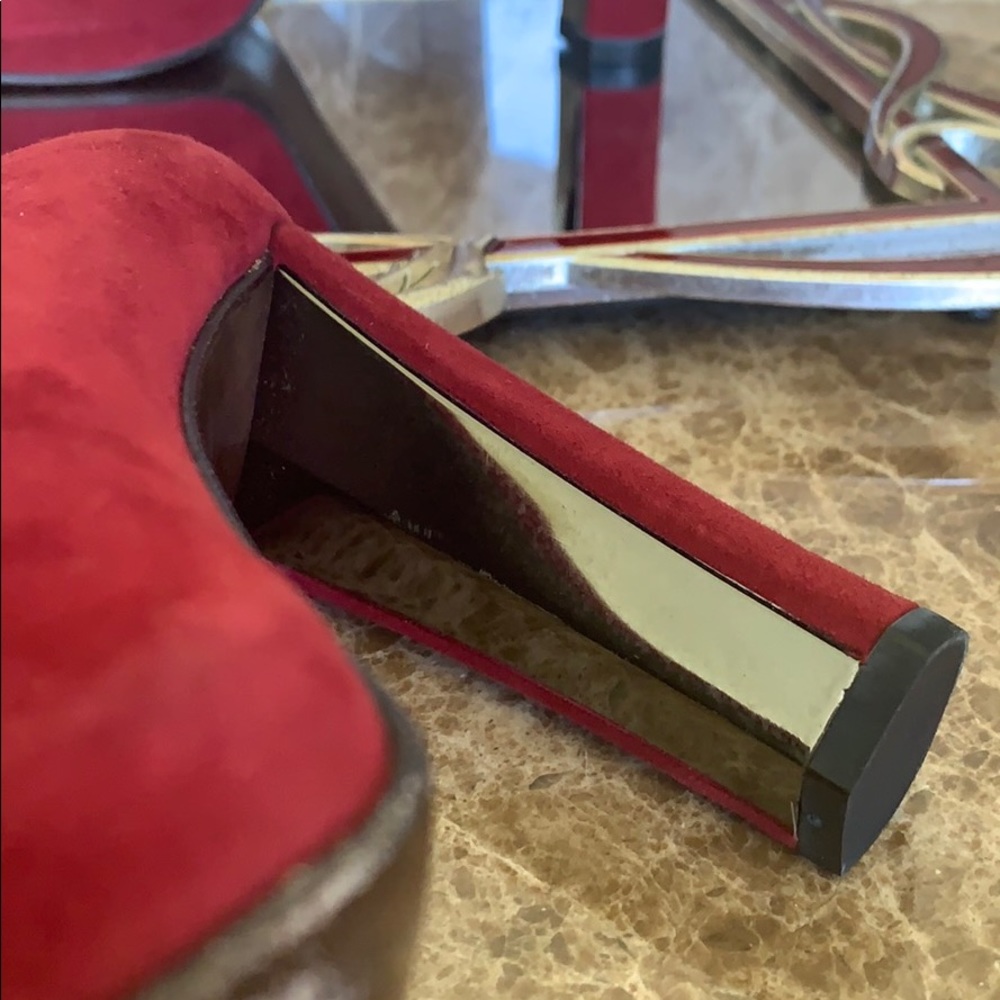 Stuart Weitzman suede pumps, sz 8 1/2 M - Picture 4 of 7